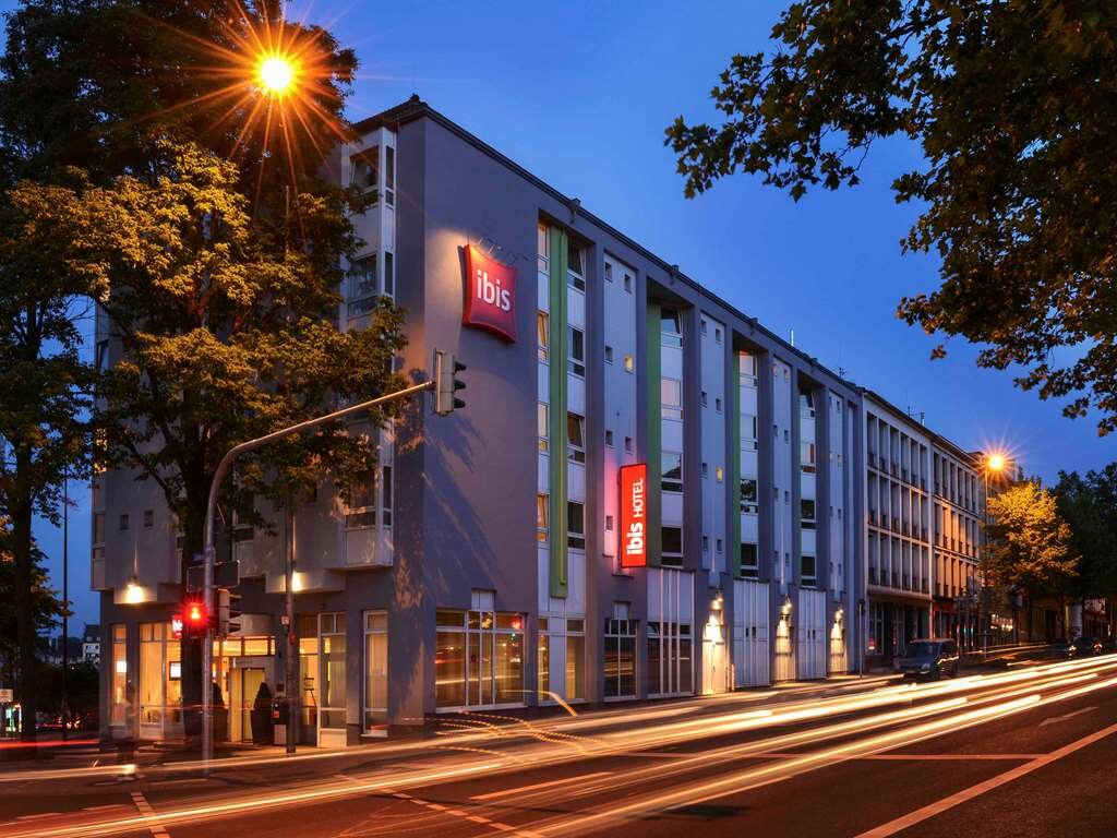 B&B HOTEL AACHEN-HBF (Jerman) - Ulasan & Perbandingan Harga Hotel ...