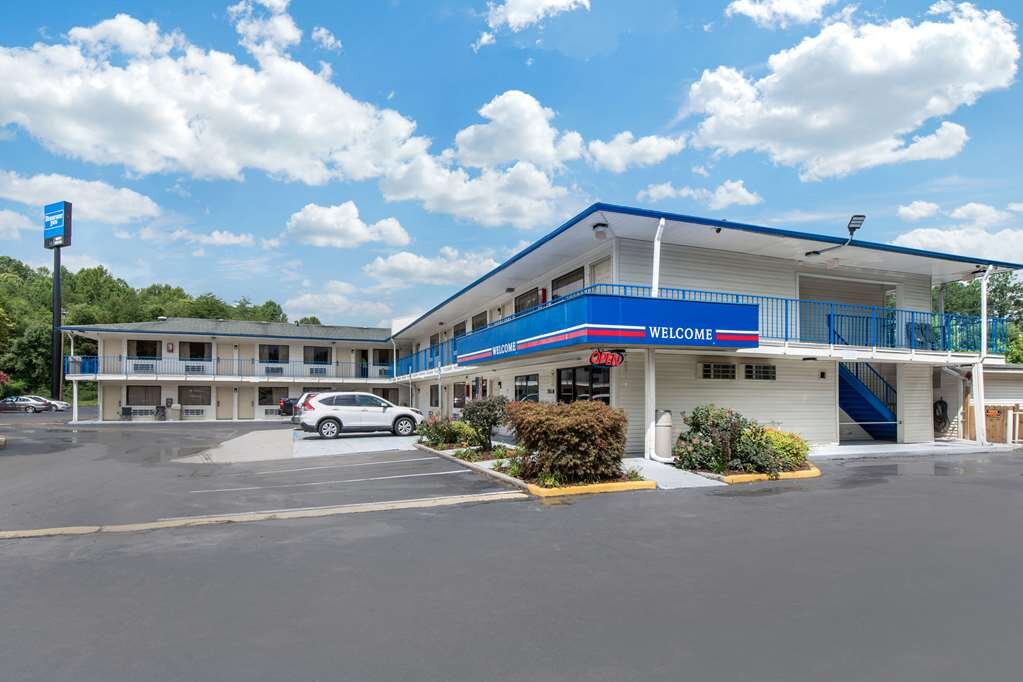 RODEWAY INN WINSTON SALEM ROUTE 52 Motel Reviews Photos Rate