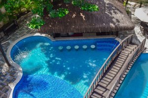 Piscina e praia