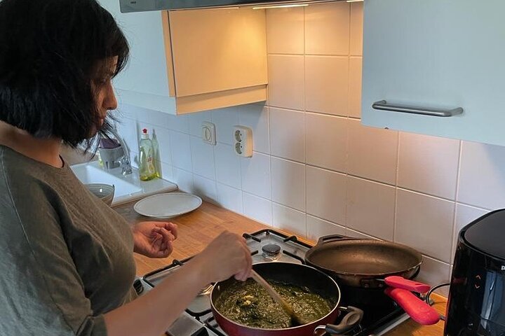 2024 Amsterdam Cooking Indian Food With Friends In Amsterdam   Caption 