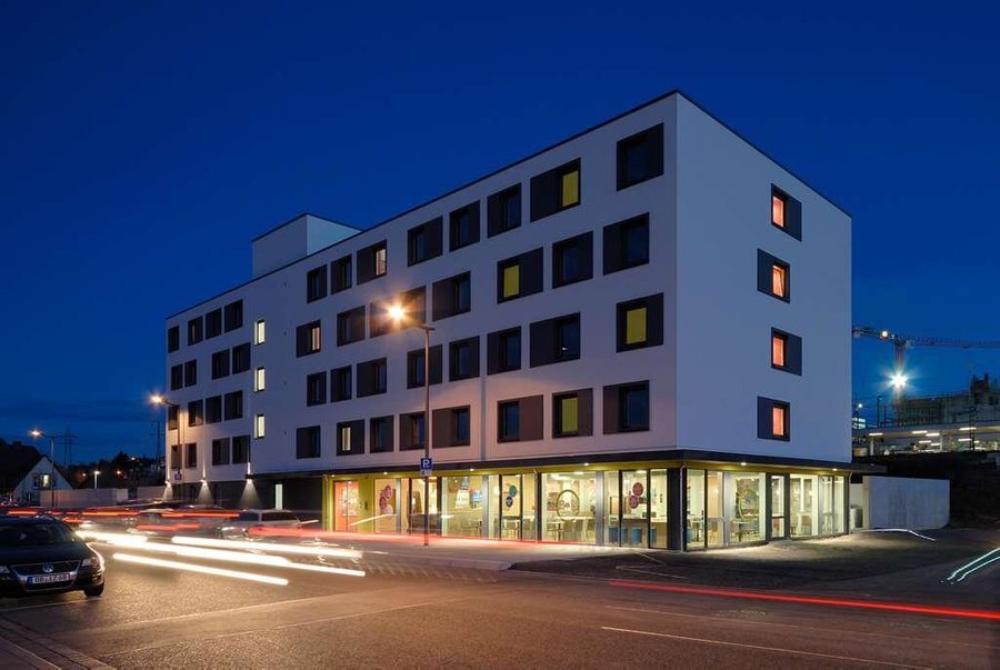 B Und B Hotel BA Blingen.html