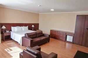 Room & Suite