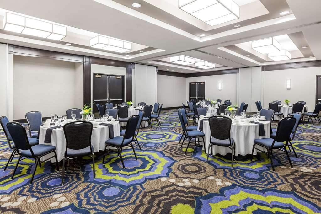 Hotel photo 5 of Wyndham Pittsburgh University Center.