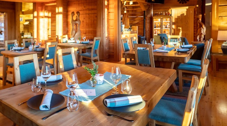 Restaurant premises