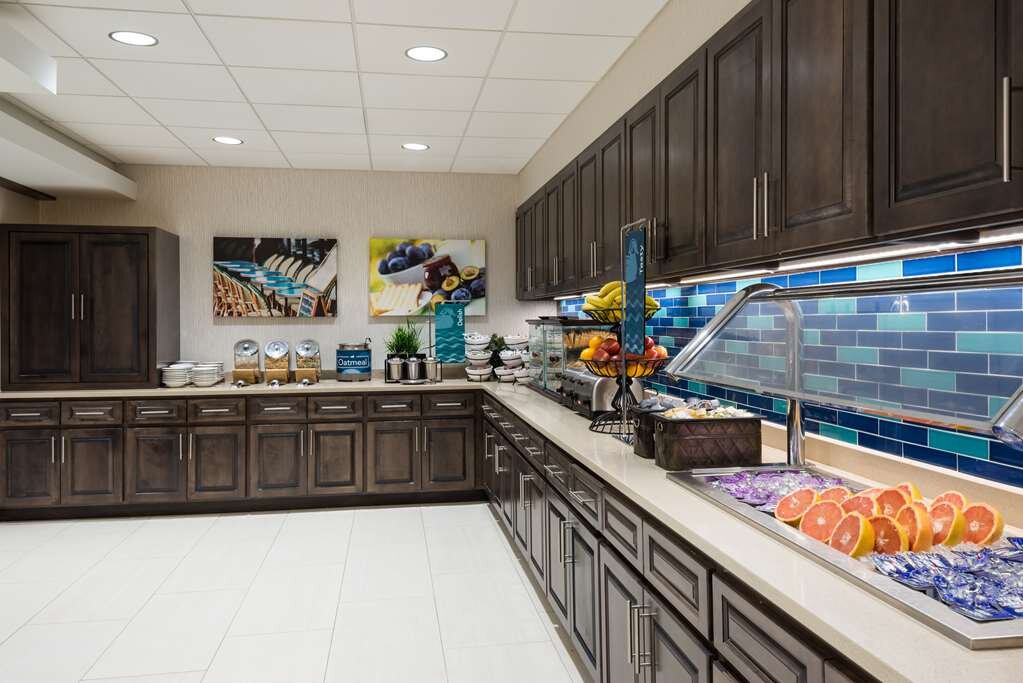 Hotel photo 14 of Homewood Suites by Hilton Orlando-Nearest to Univ Studios.