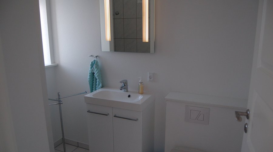 Badezimmer mit Dusche