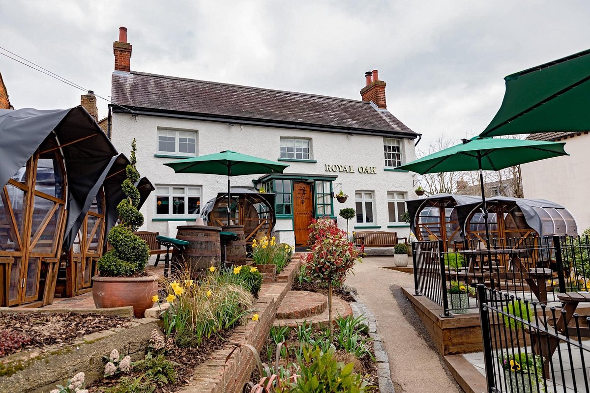 THE WHISK KITCHEN & BAR, Woburn Sands - Menu, Prices & Restaurant Reviews -  Tripadvisor