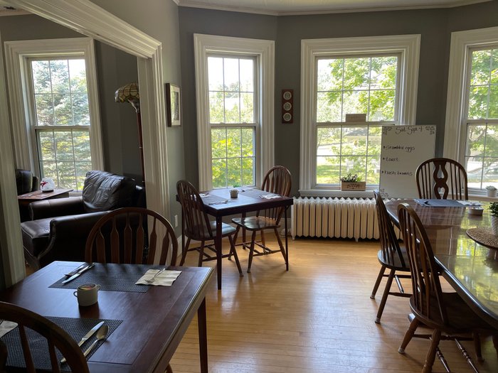 THE SHIRLIE HOUSE BED AND BREAKFAST B&B Reviews (Millinocket, Maine)