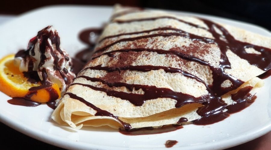 Sweet crepe with strawberry and banana