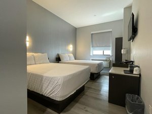 Room & Suite