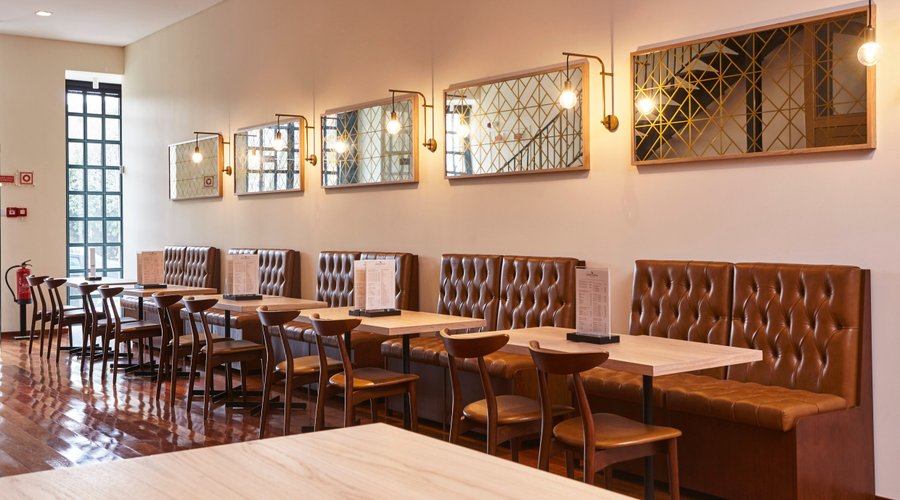 Inside the tasting room 