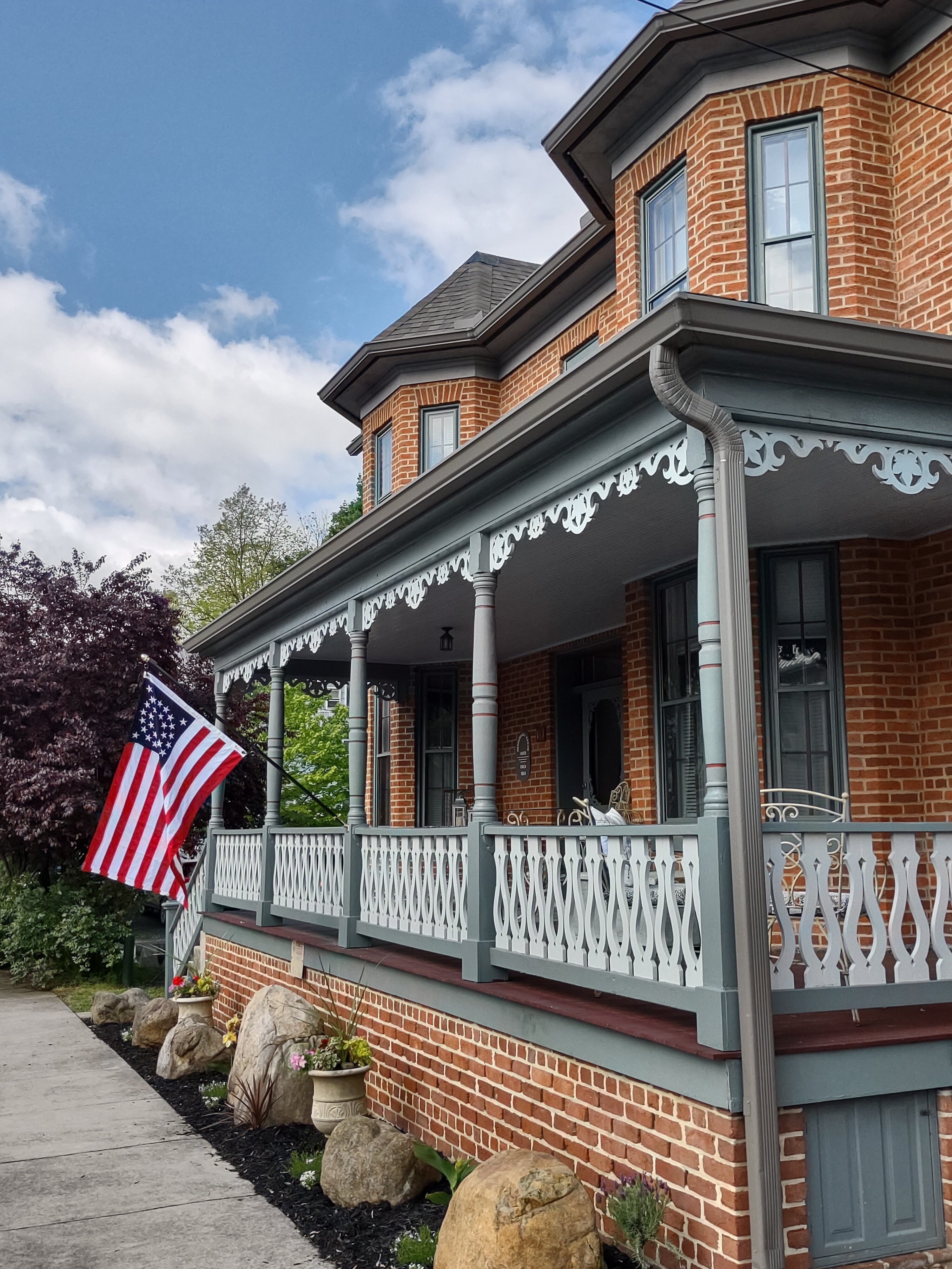 MENDENHALL 1884 INN BED AND BREAKFAST - Updated 2024 B&B Reviews ...