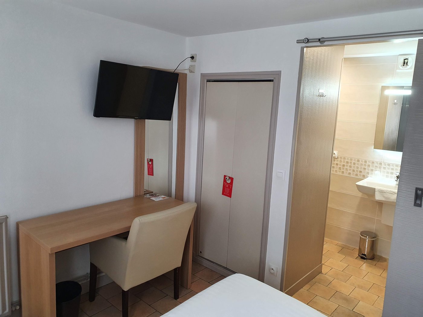 Hôtel Du Commerce (Fecamp) : tarifs 2023 et 188 avis