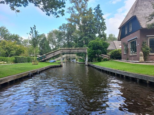Giethoorn The Travel Couple - Chathu & Ishanka review images