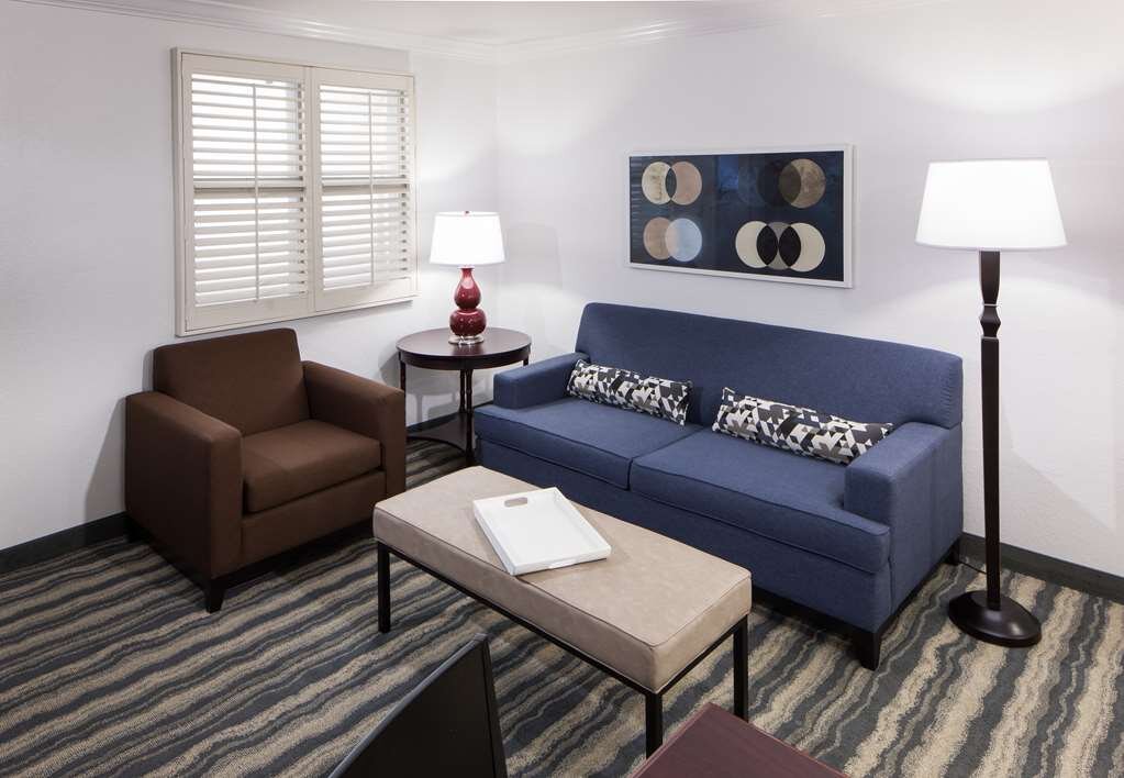 Hotel photo 61 of Embassy Suites by Hilton Tampa Brandon.