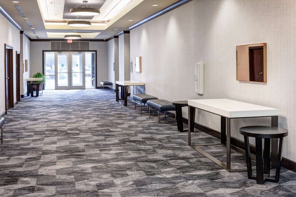 Hotel photo 9 of Embassy Suites by Hilton Tampa Brandon.