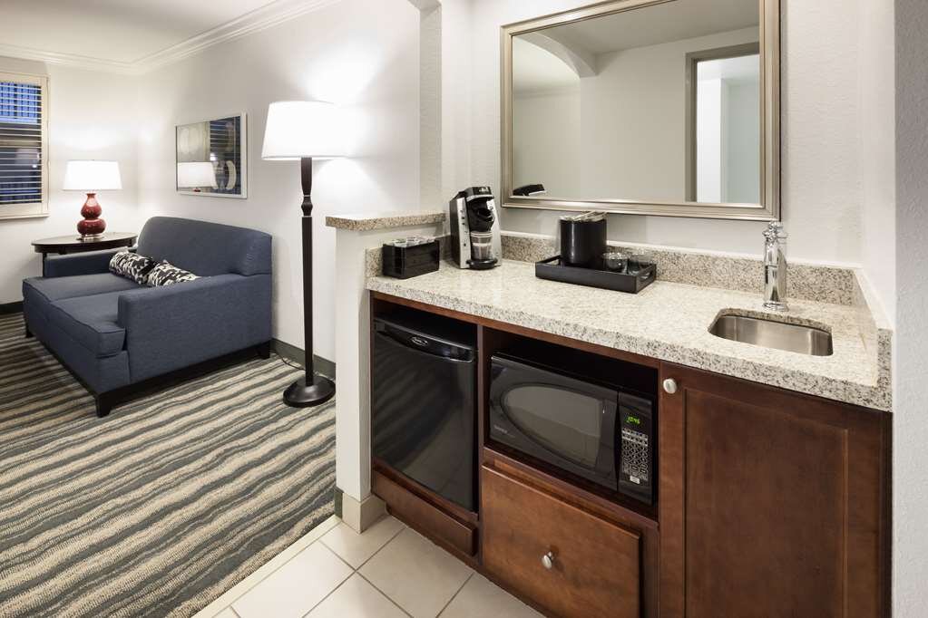 Hotel photo 32 of Embassy Suites by Hilton Tampa Brandon.