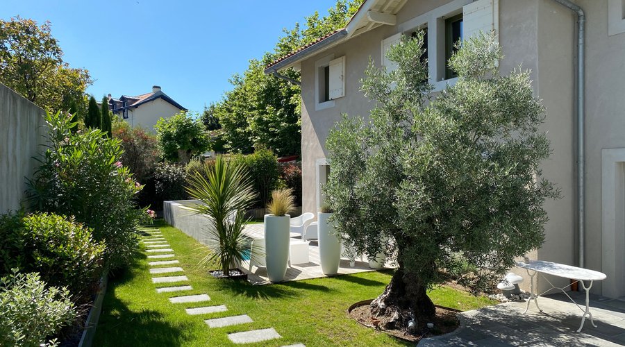La maison, le jardin, la piscine