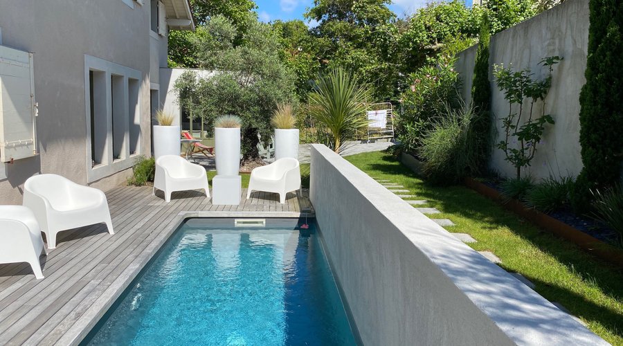La petite piscine chauffée