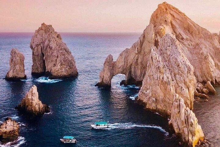 2024 (cabo San Lucas) Sunset Tour By Boat Through El Arco De Cabo San Lucas