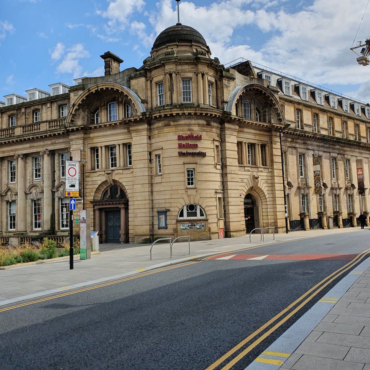 main post office in sheffield city centre