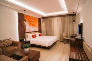 Room & Suite