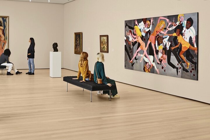 museum of modern art        
        <figure class=