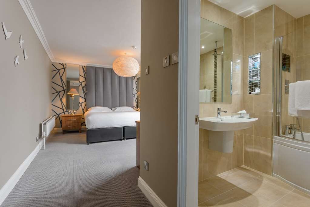 Hotel photo 1 of Park Inn by Radisson Shannon Airport.