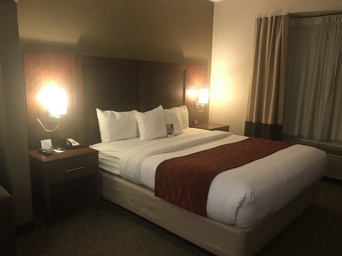 THE ATRIUM HOTEL $118 ($̶1̶2̶8̶) - Prices & Reviews - San Bruno, CA