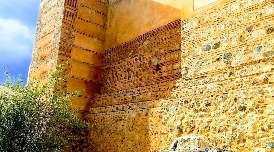 foto del castillo de Aroche