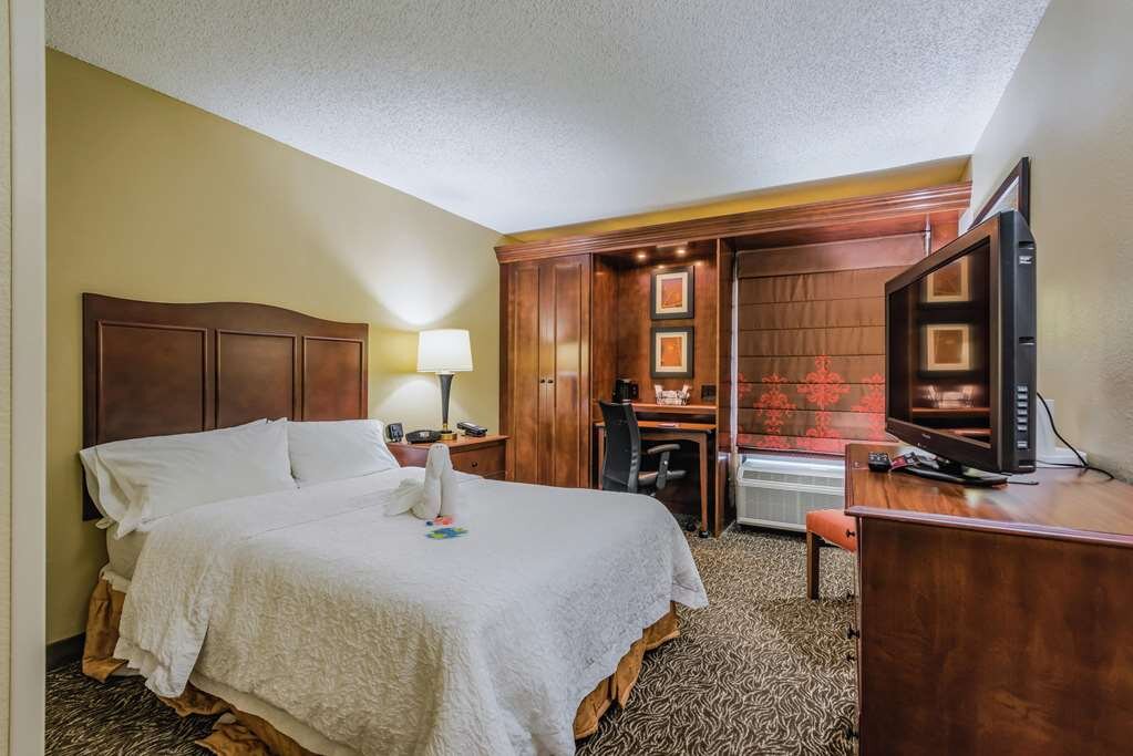 Hotel photo 6 of Hampton Inn Tampa International Airport / Westshore.