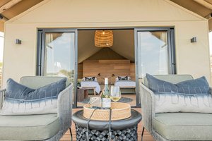 Room & Suite