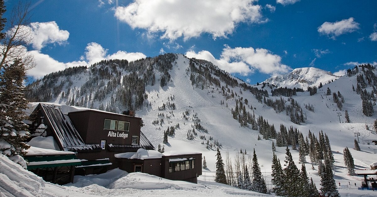 The 10 Best Luxury Ski-In Ski-Out Lodges & Resorts in The USA -  JetsetChristina