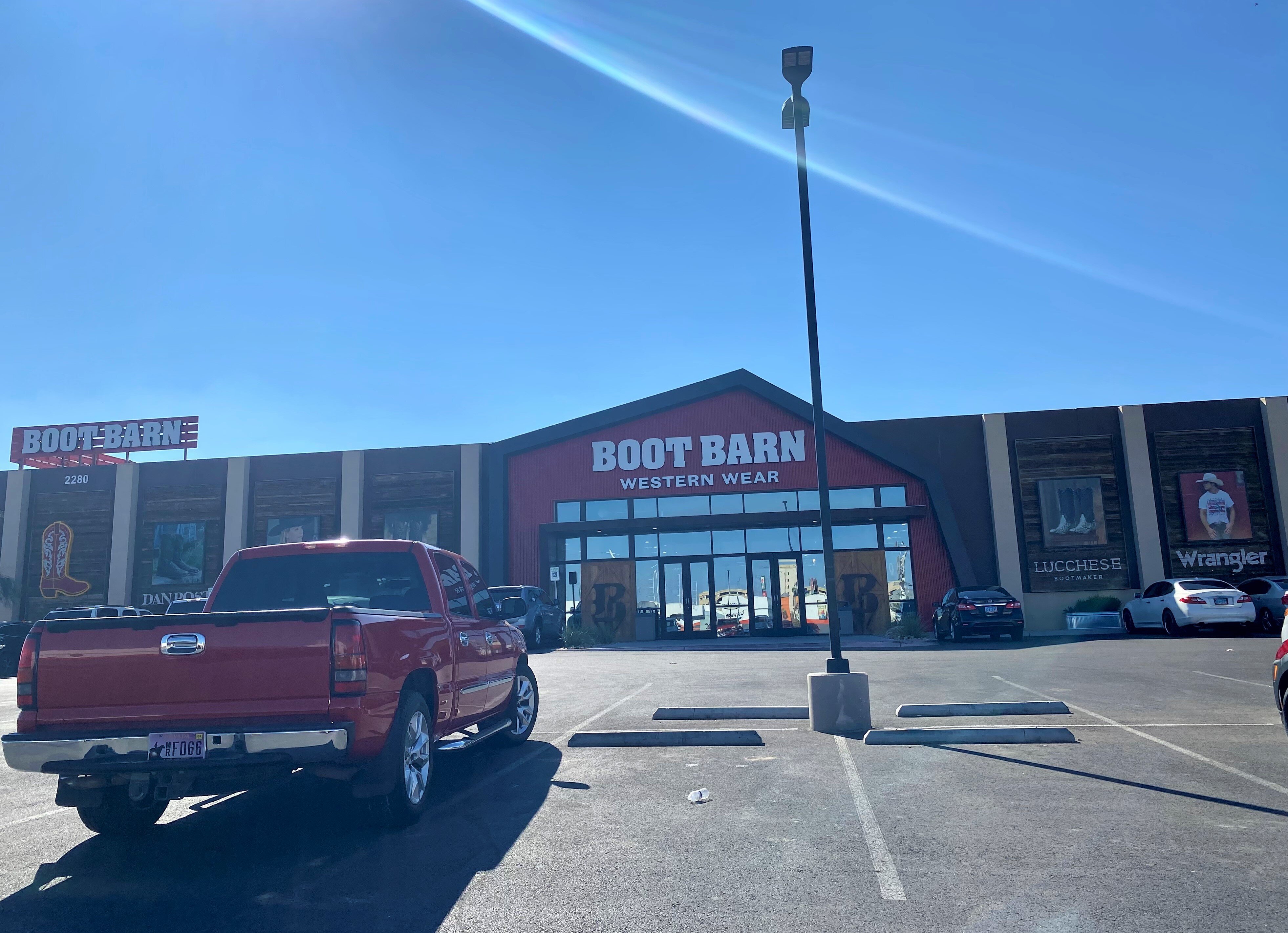 Closest boot clearance barn to me