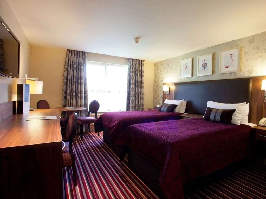 Gloucester Robinswood Hotel, BW Signature Collection Rooms: Pictures ...