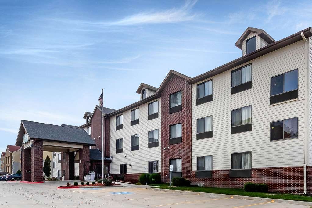 Hotel photo 40 of Quality Inn & Suites.