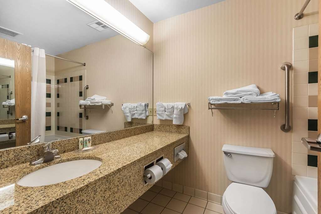 Hotel photo 78 of Quality Inn & Suites.
