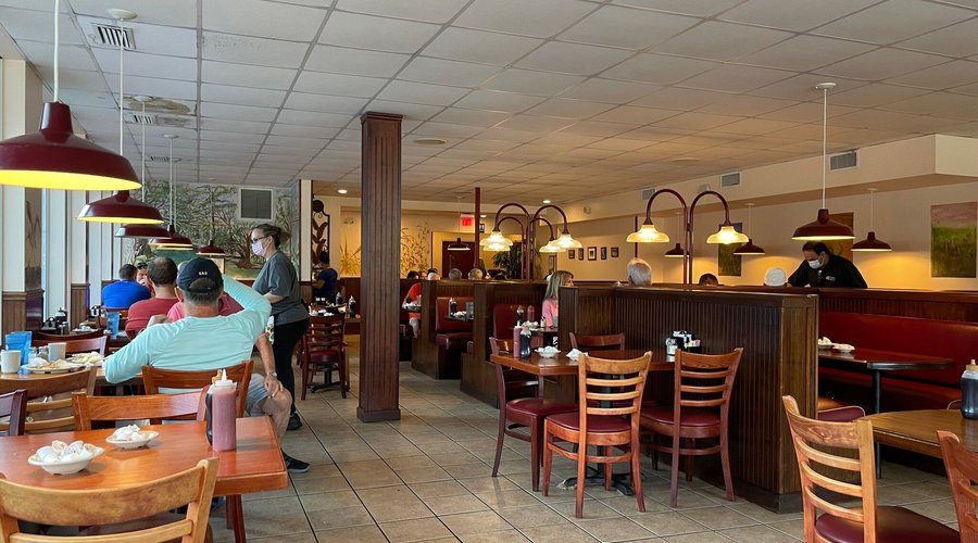 43rd Street Deli & Breakfast House