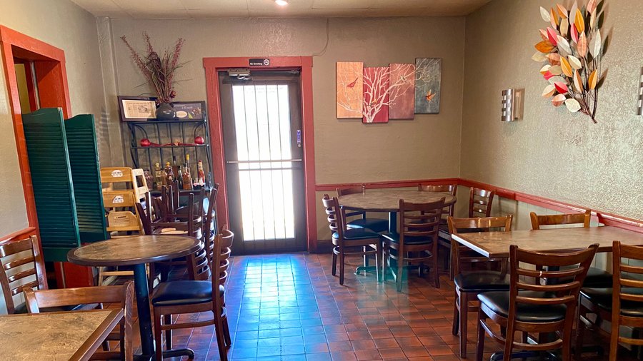 Le Monde Cafe & Deli