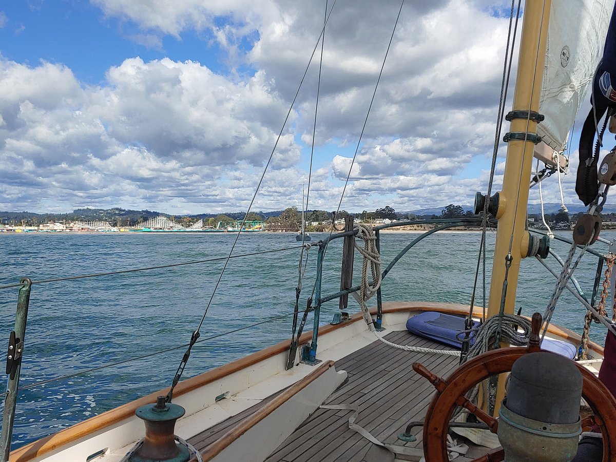 santa cruz sailboat tour
