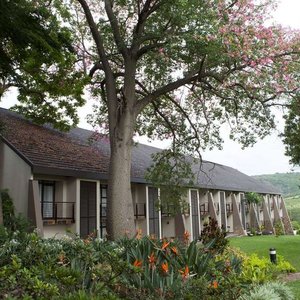 Sabi River Sun Resort exterior garden
