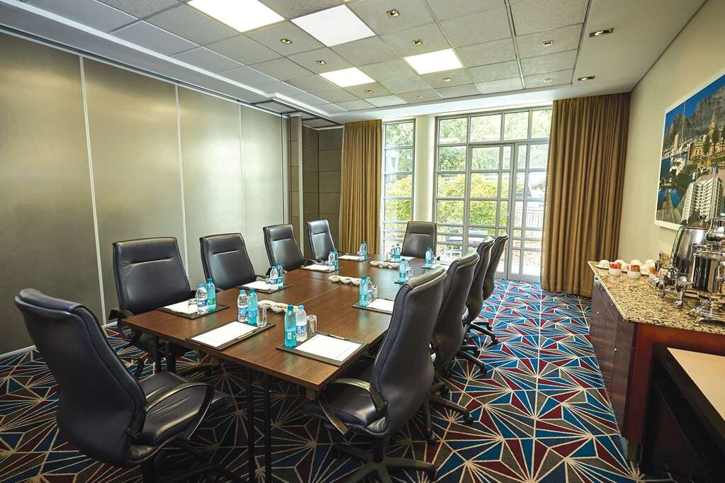 Hotel photo 30 of Southern Sun Waterfront Cape Town.