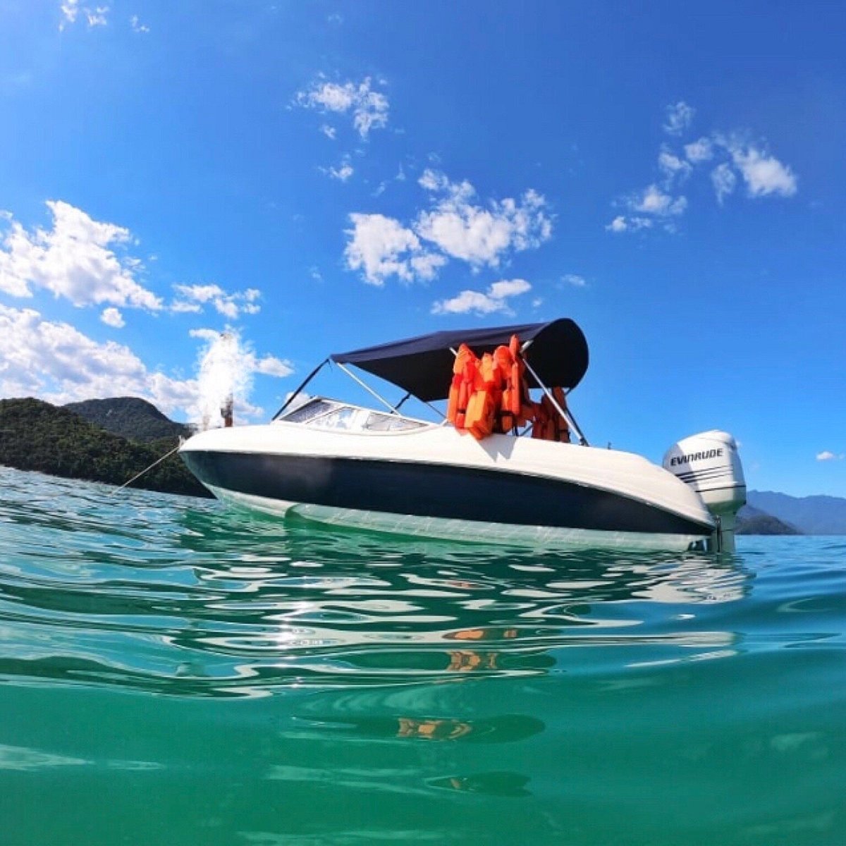 boat tours ubatuba