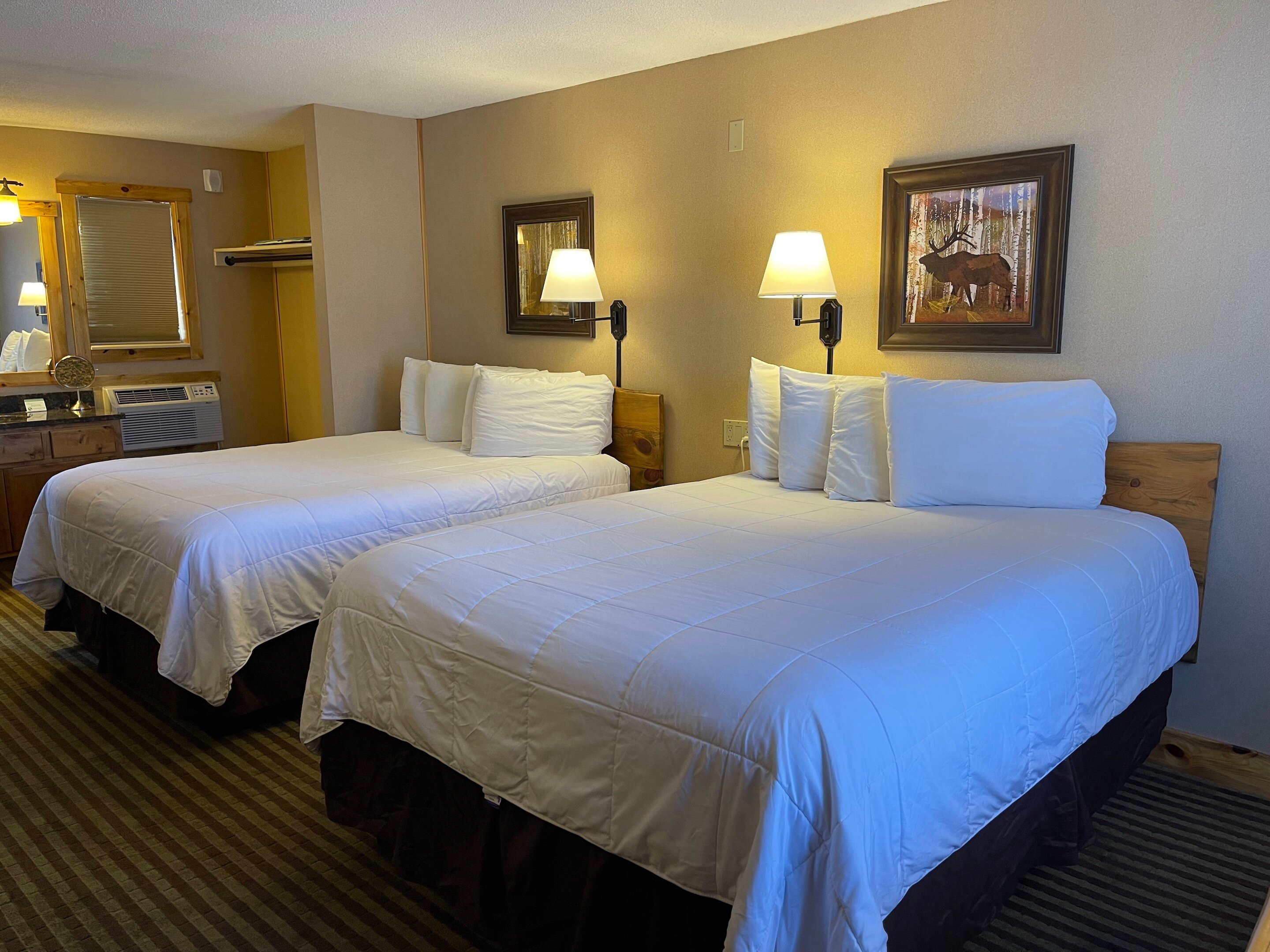 HOTEL ESTES Updated 2022 Prices Reviews Estes Park CO   2 Queen Room 