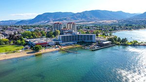 Penticton Lakeside Resort & Conference Centre in Penticton, image may contain: Waterfront, Sea, Resort, City