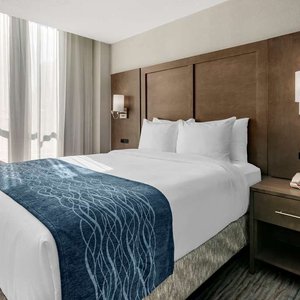 Guest room with one bed