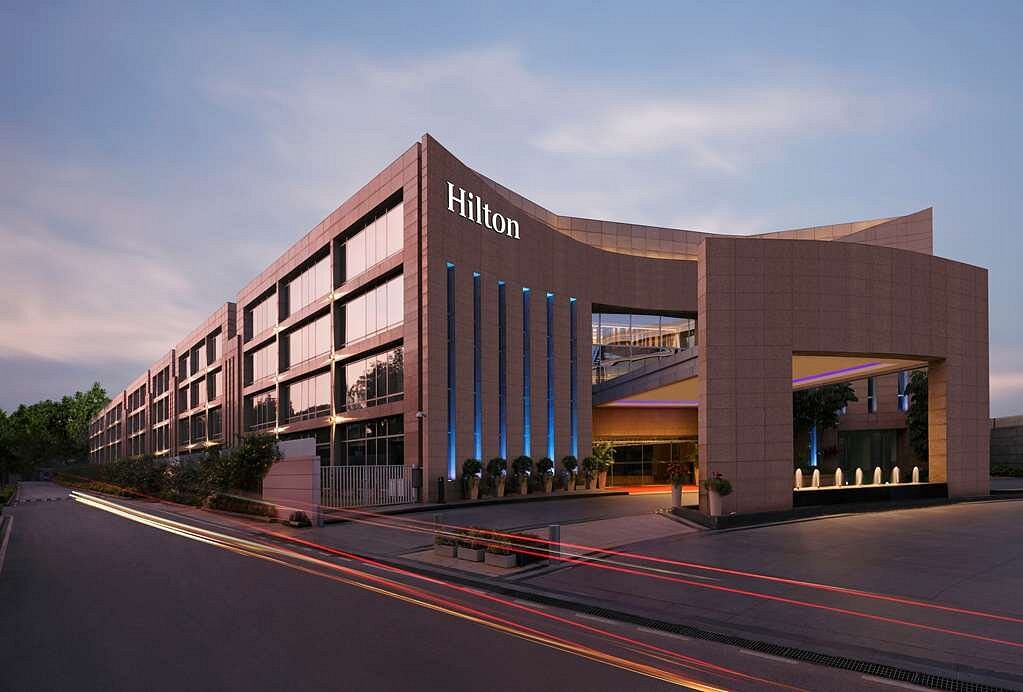 Hilton Bangalore Embassy GolfLinks, hotell i Bangalore