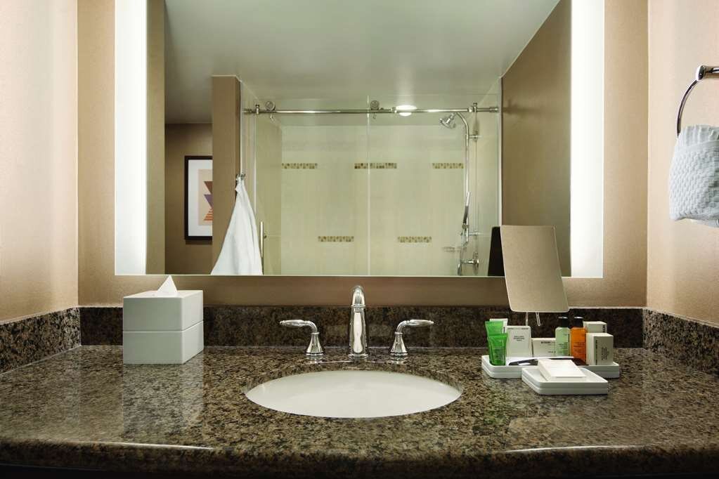 Hotel photo 46 of Hilton Arlington.