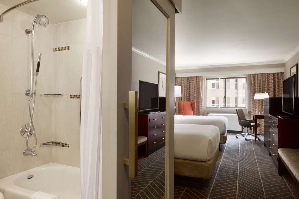 Hotel photo 44 of Hilton Arlington.