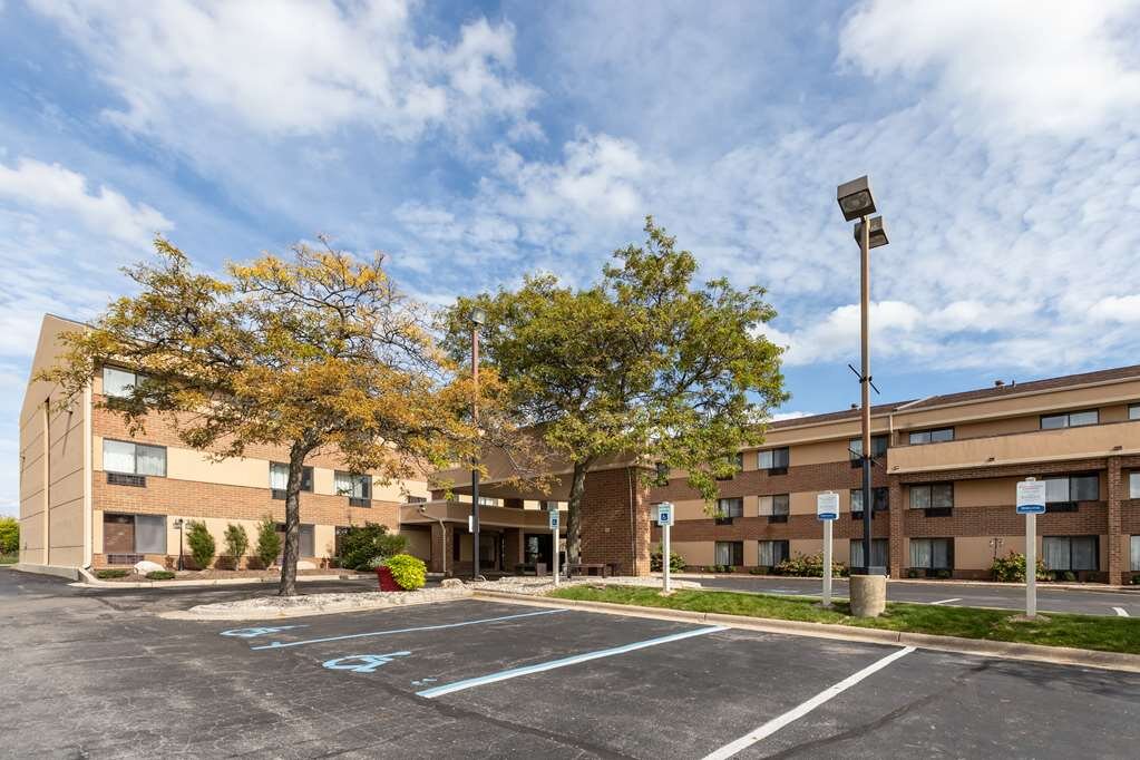 Hotel photo 72 of Comfort Inn Airport.
